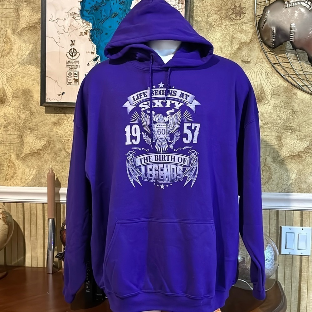 Gildan Life Begins at 60 Hoodie sweatshirt. NWOT. 3XL